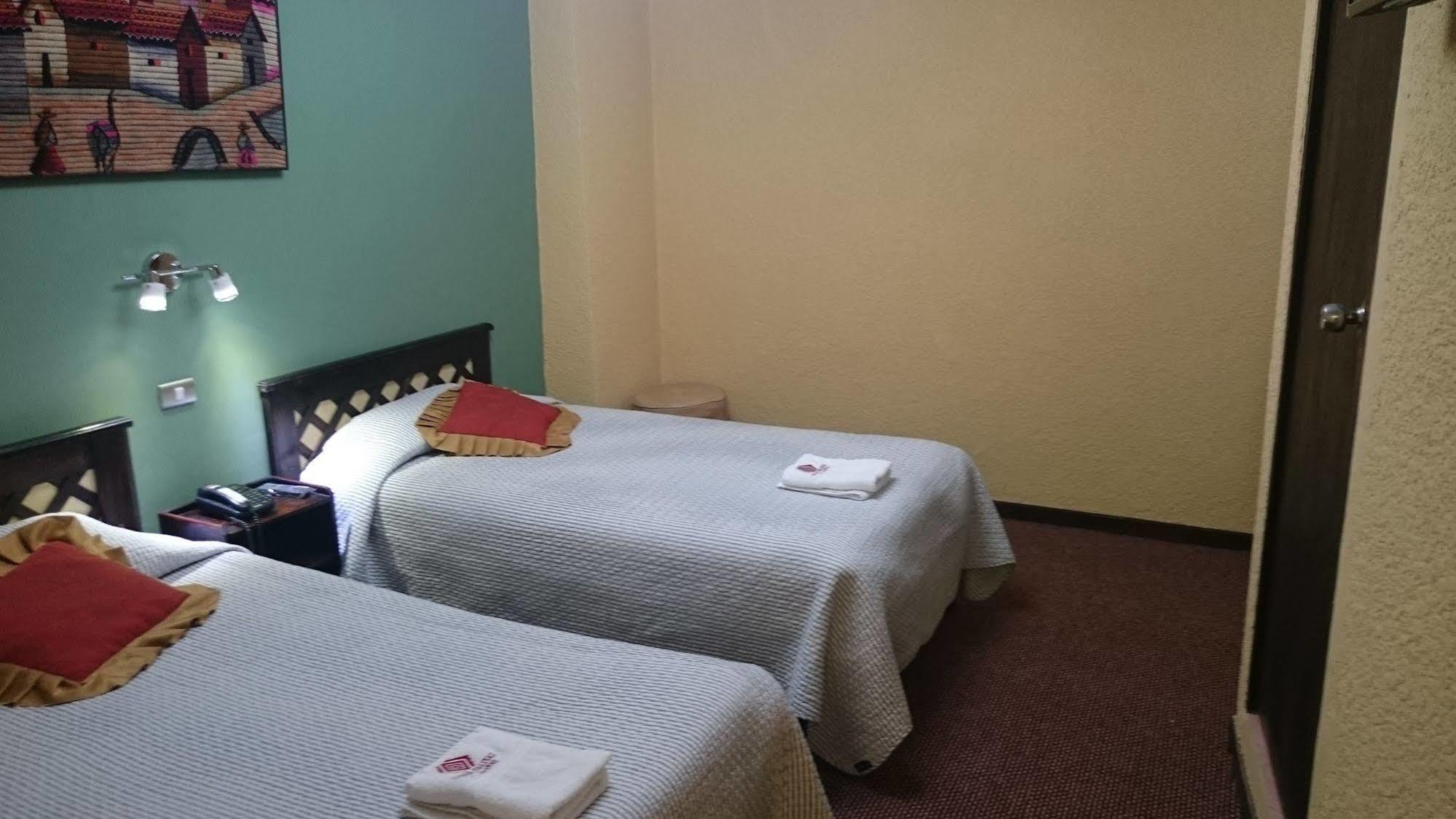 Oblitas Plaza De Armas Hotel 2*