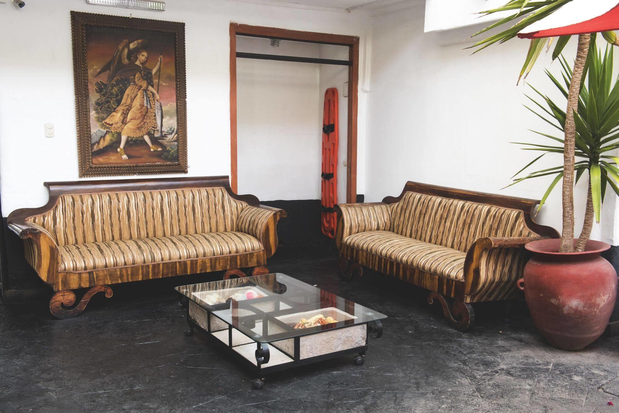 Oblitas Plaza De Armas Hotel 2*